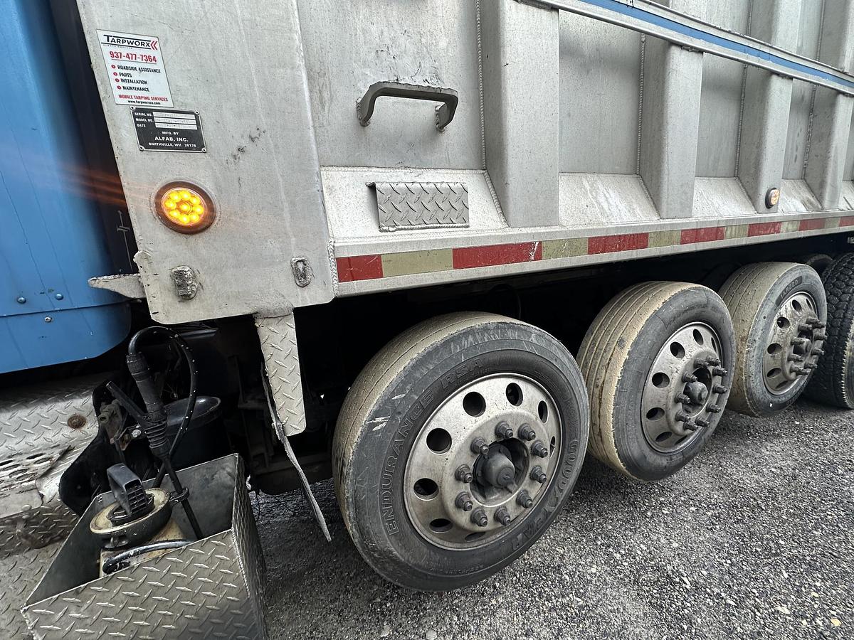 Used 2002 KENWORTH T800