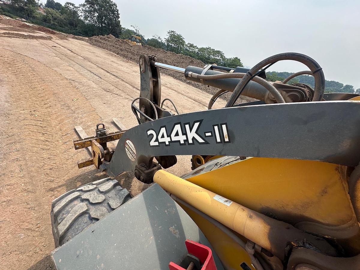 Used 2018 DEERE 244k-II