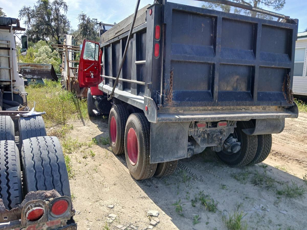 Used 1991 FORD L8000