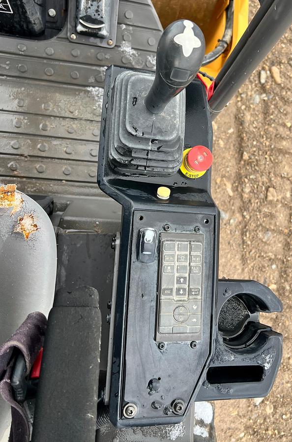 Used 2017 VOLVO SD45d