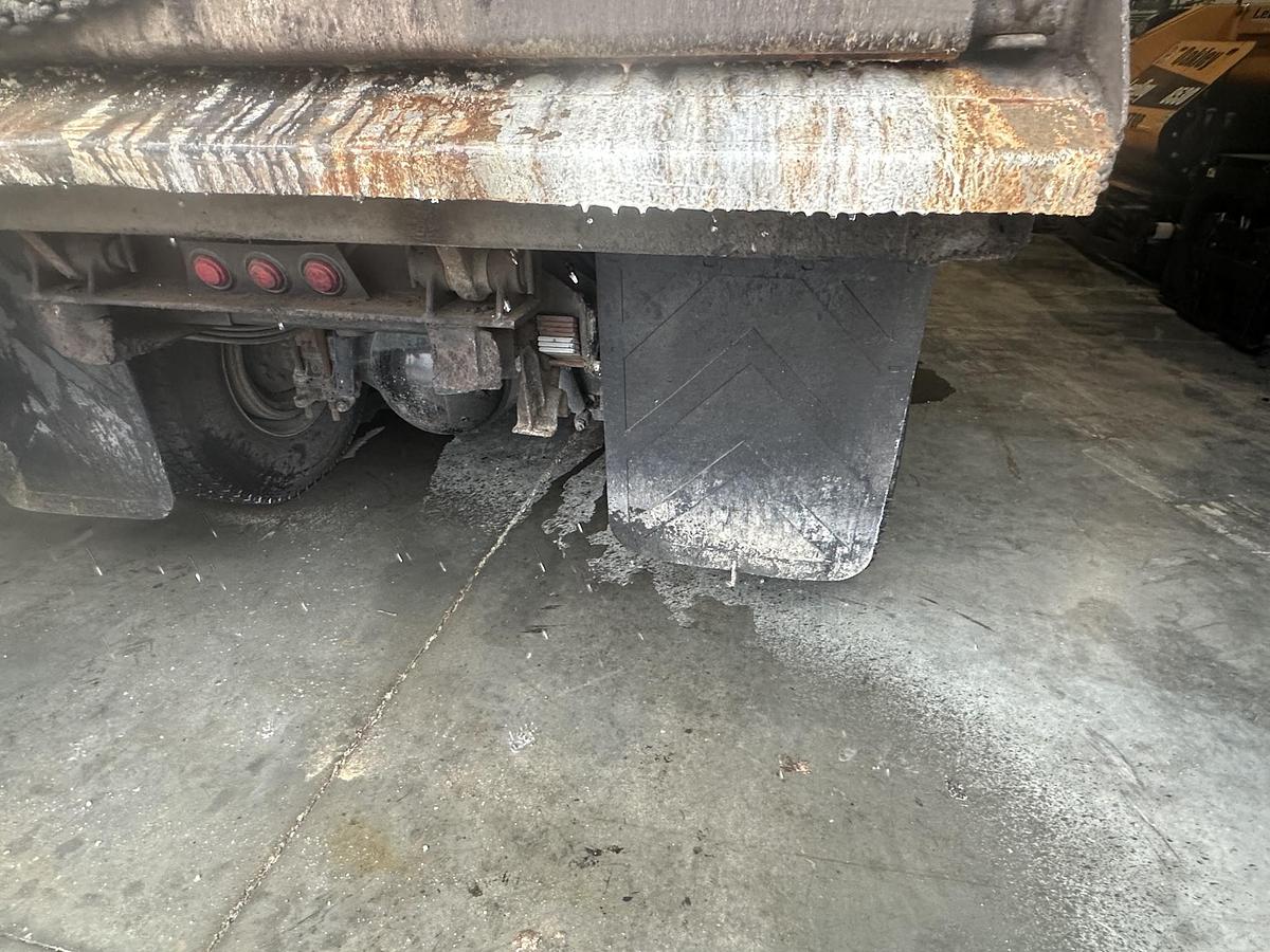 Used 2006 KENWORTH T300