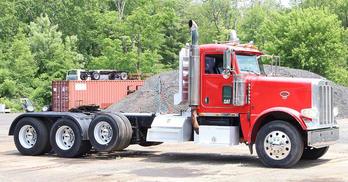 Used 2008 PETERBILT 388