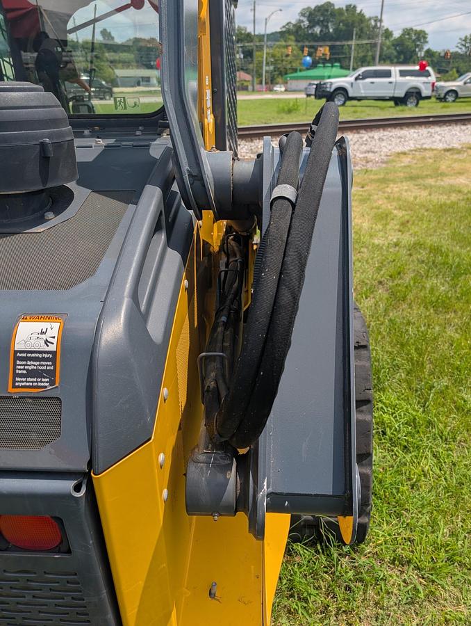 Used 2020 DEERE 325G