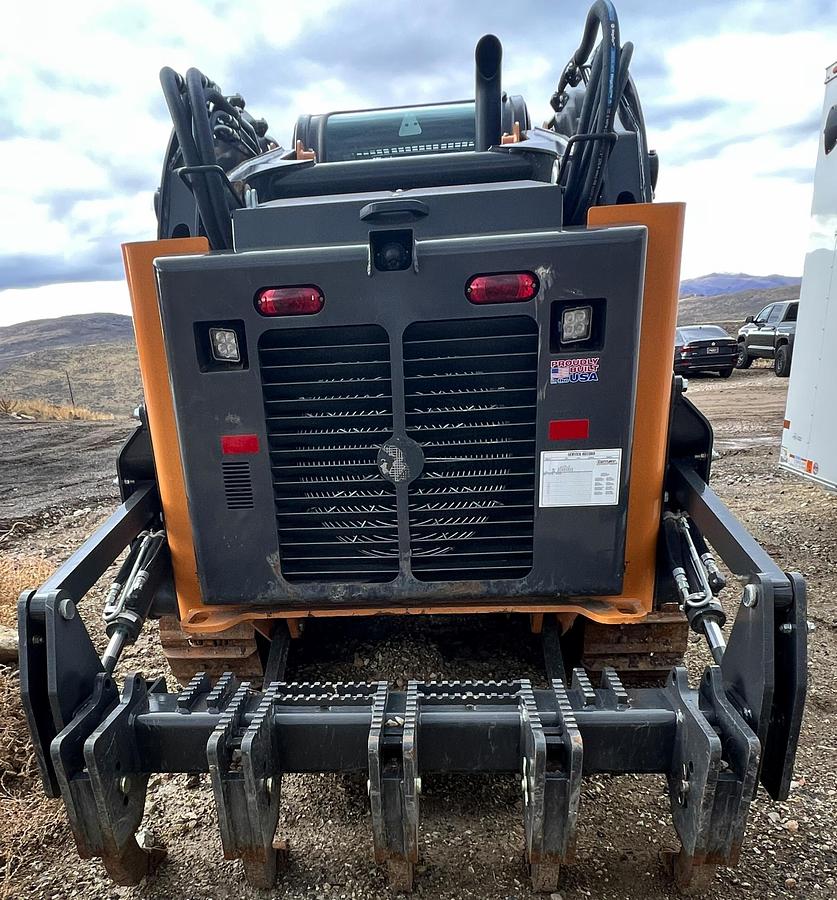 Used 2023 CASE dl550