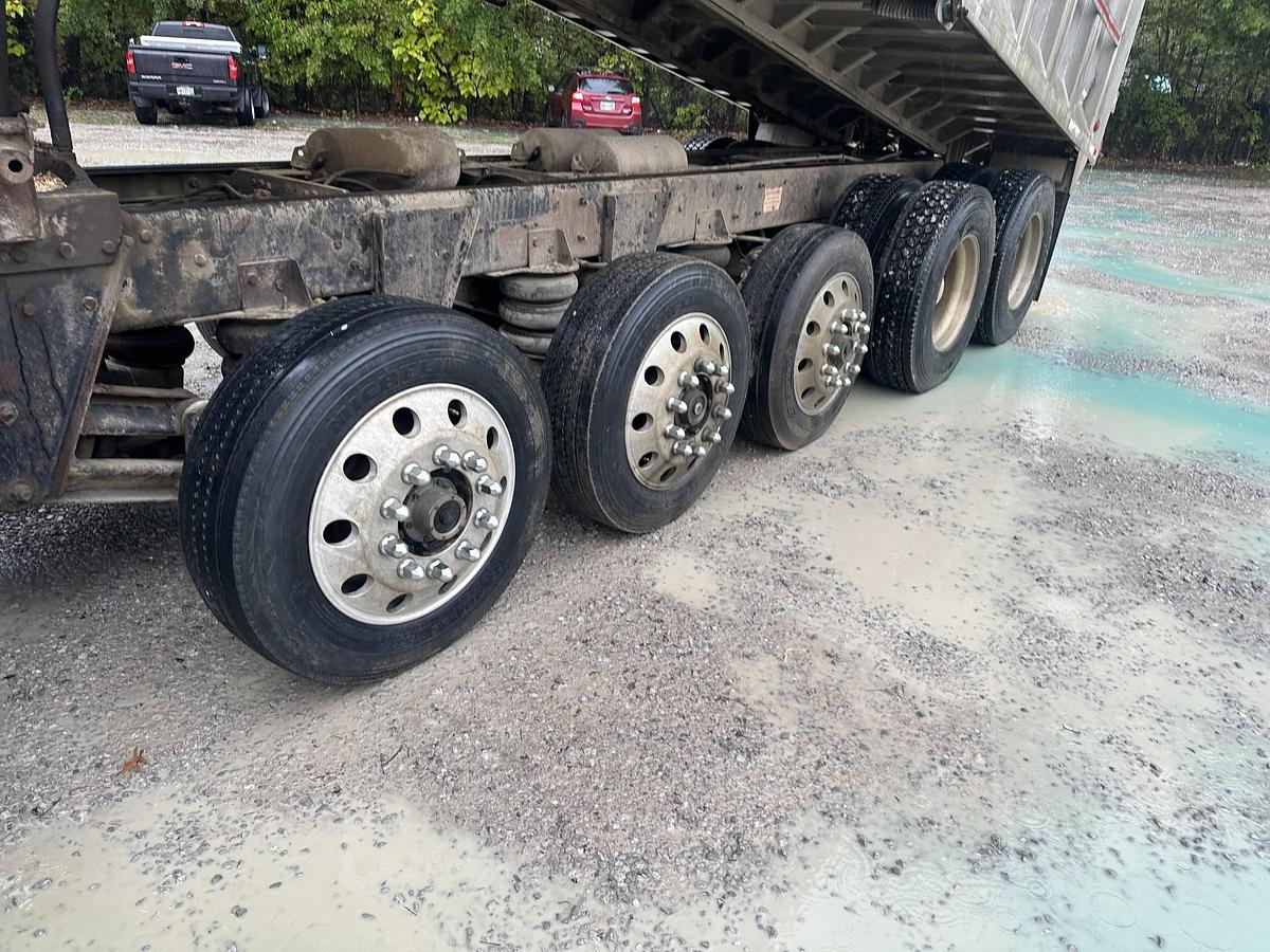 Used 1999 MACK CL713