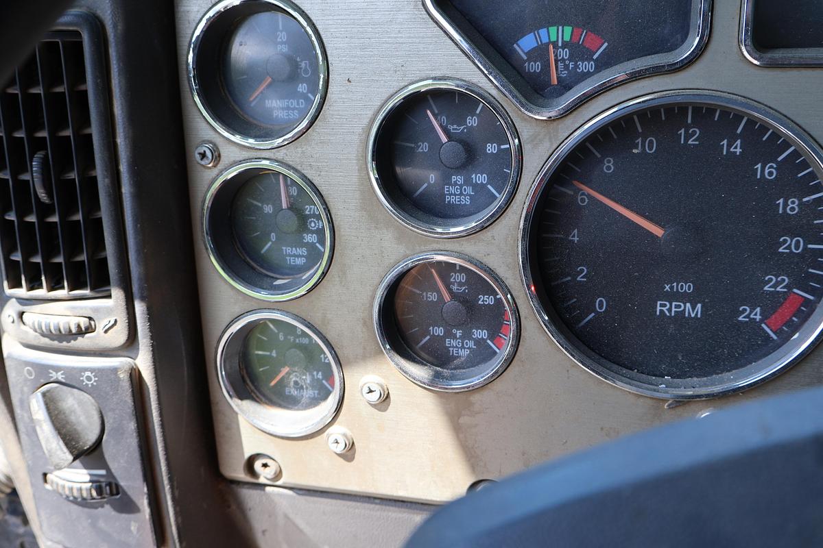 Used 2009 MACK Granite GU713