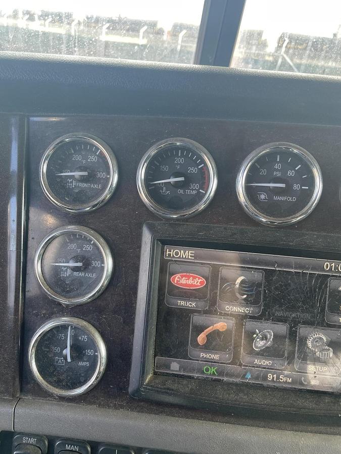 Used 2012 PETERBILT 389