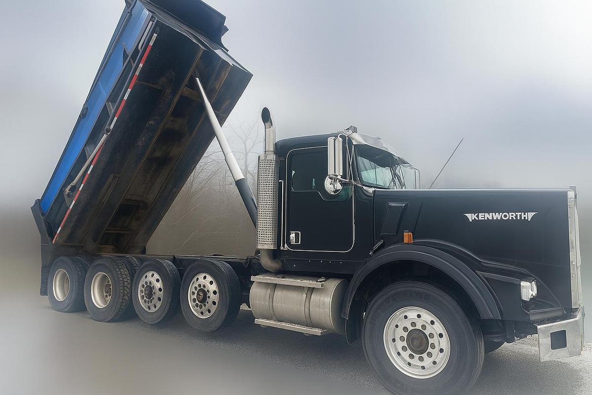 Used 2002 KENWORTH T800