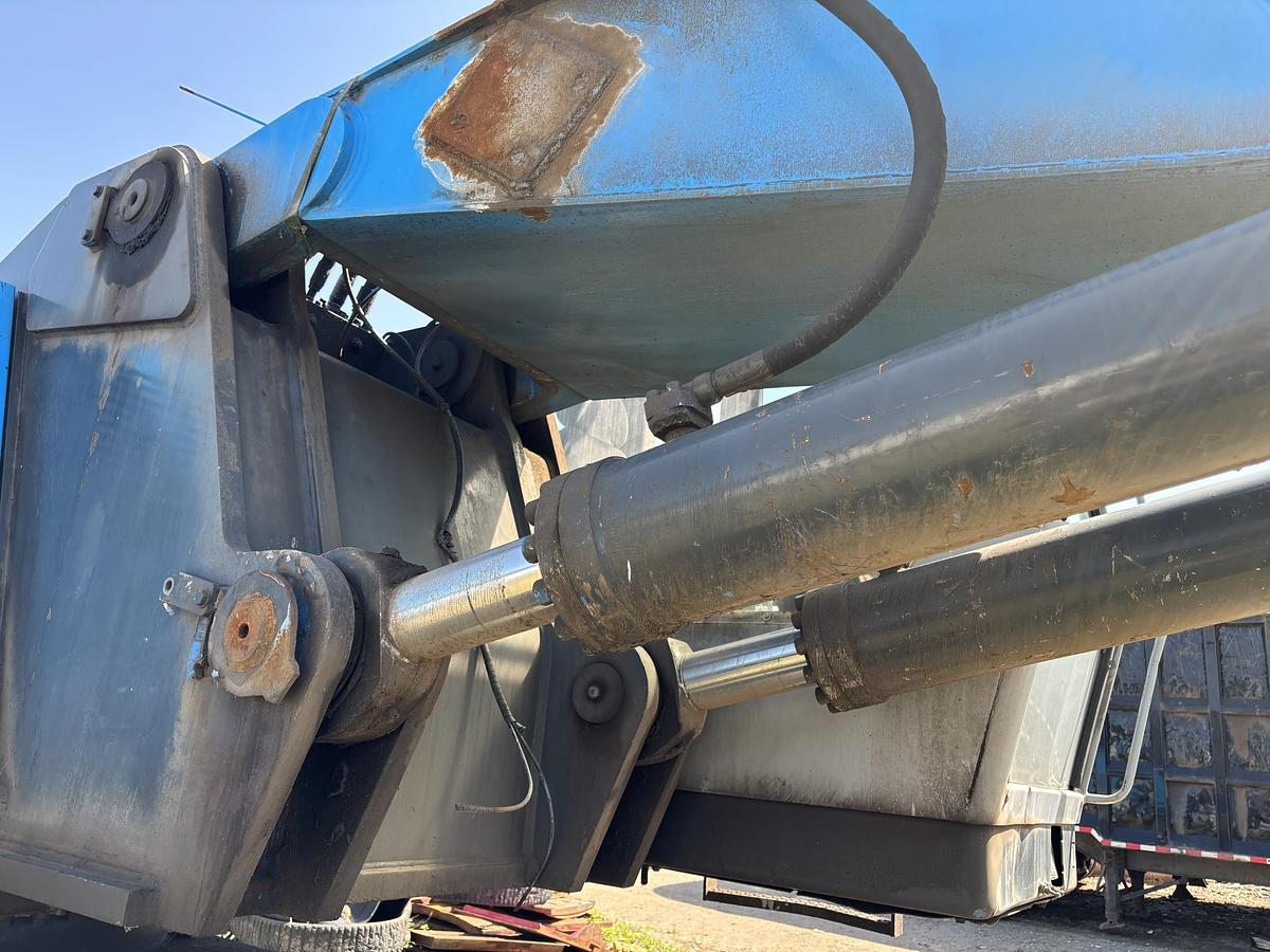 Used 2003 FUCHS MHL 360