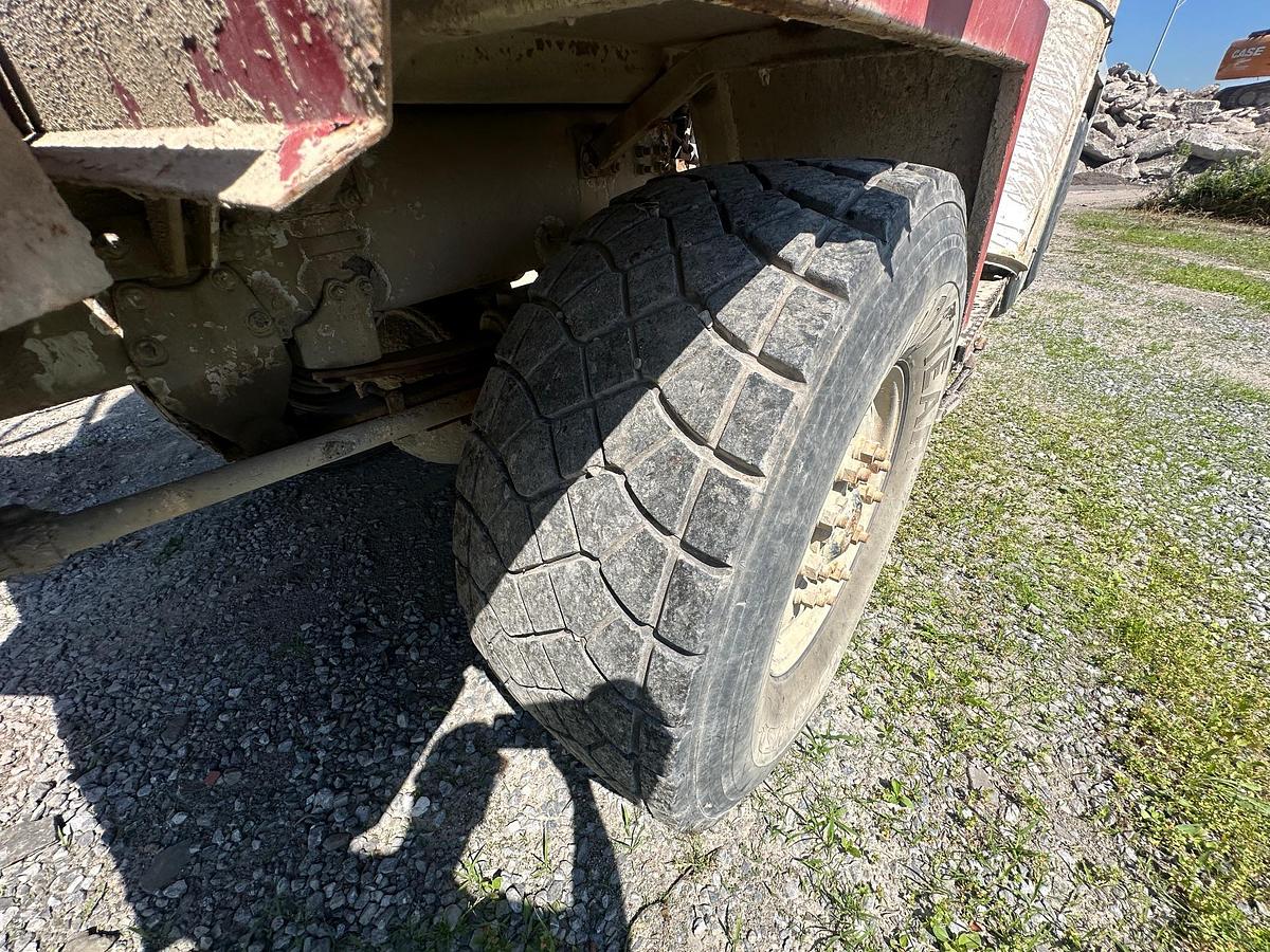 Used 2008 OSHKOSH Front Discharge Mixer