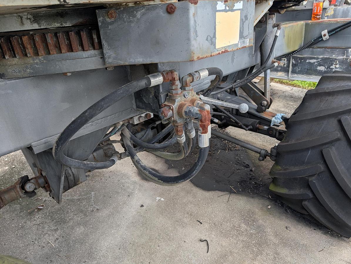 Used 1999 SOMERO S-240 Laser Screed