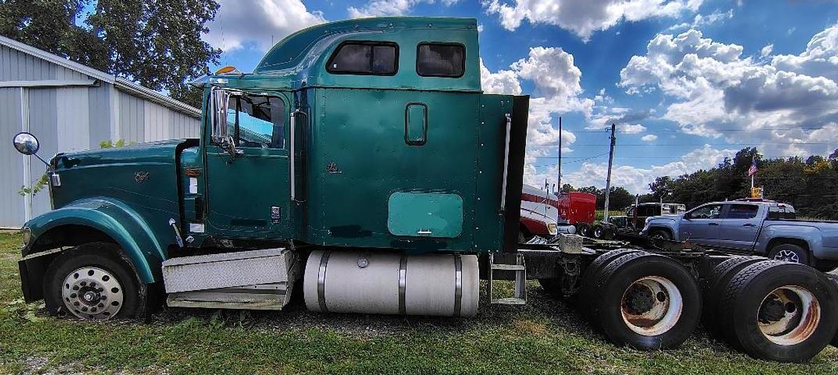 Used 2000 INTERNATIONAL 9900 Eagle