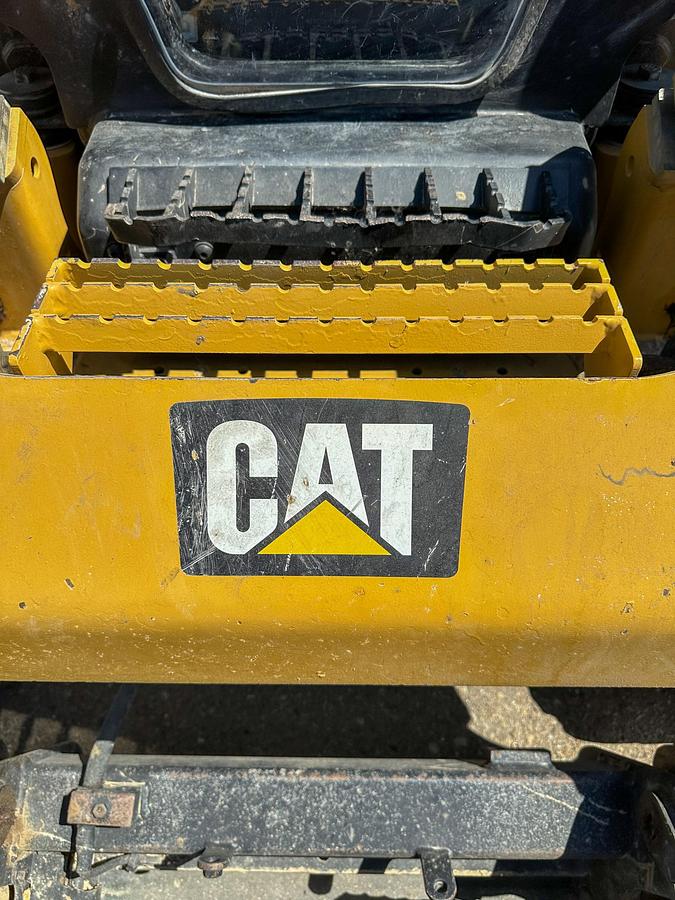 Used 2019 CATERPILLAR 279D