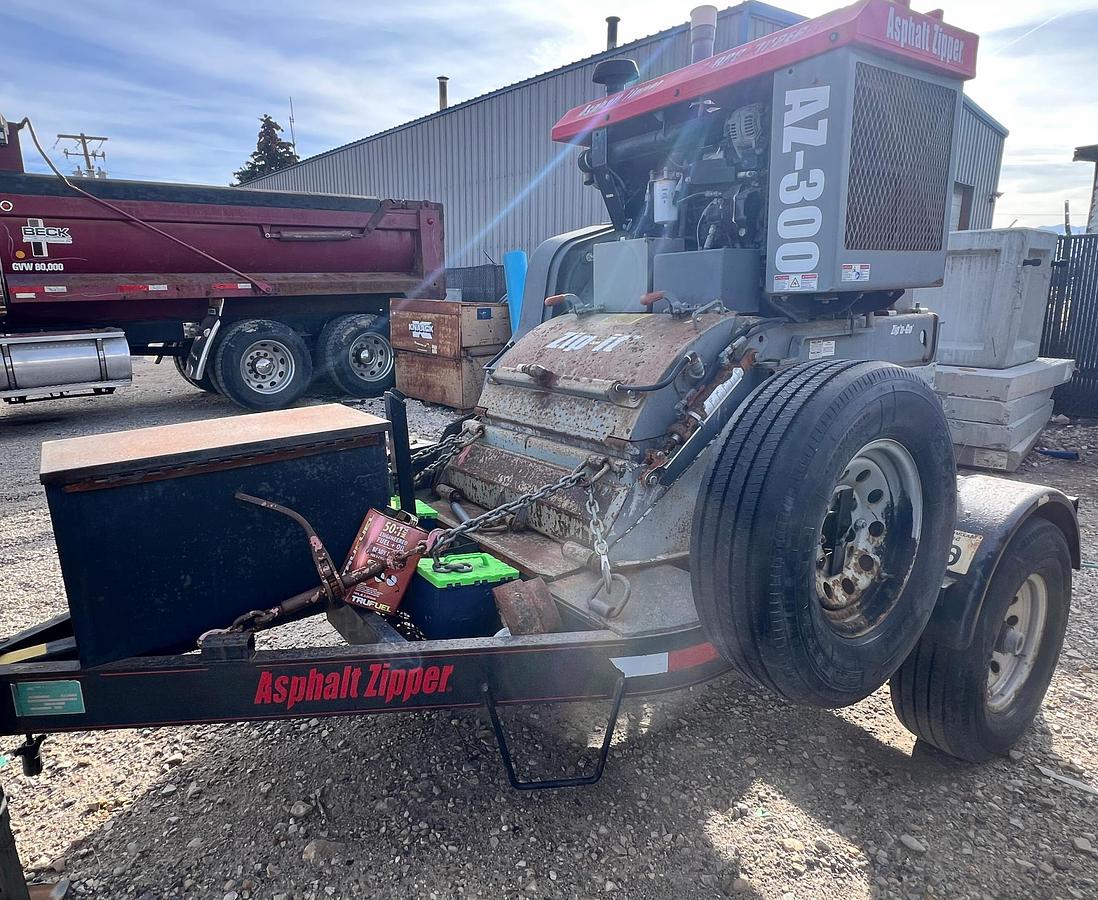 Used 1998 ASPHALT ZIPPER AZ300