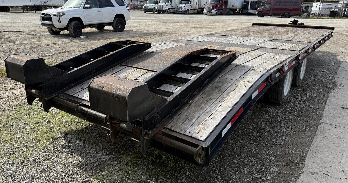 Used 2019 TRAIL KING 32' x 102