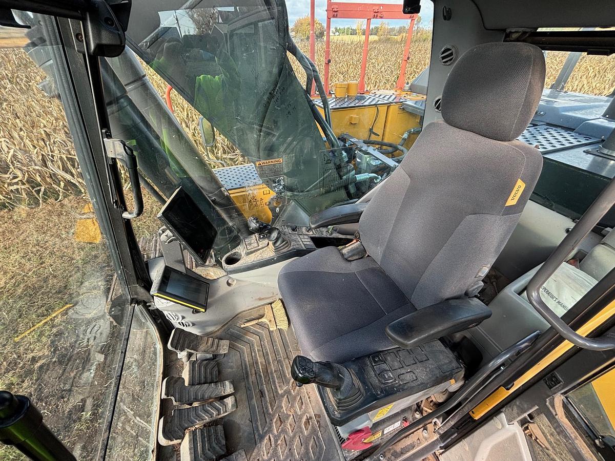 Used 2019 VOLVO EC220EL