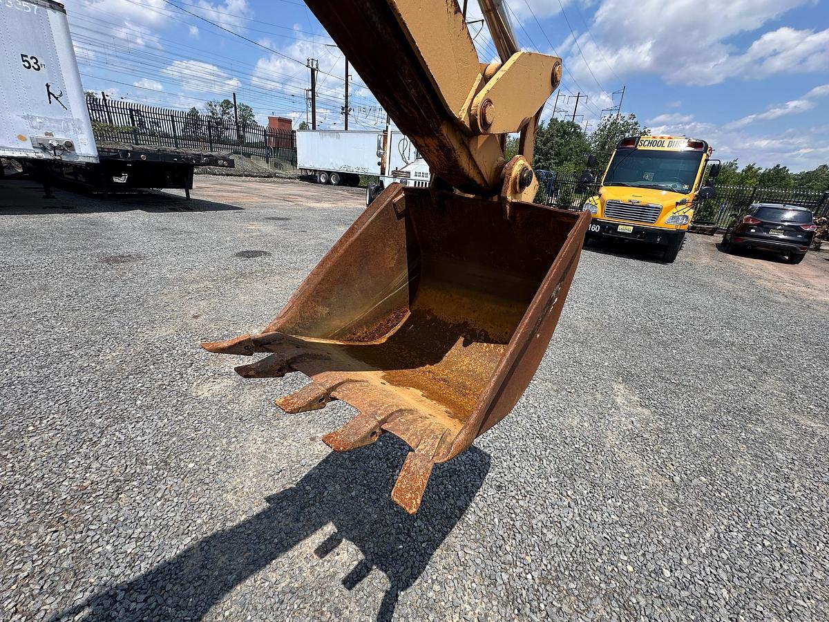 Used 1986 CASE 580E