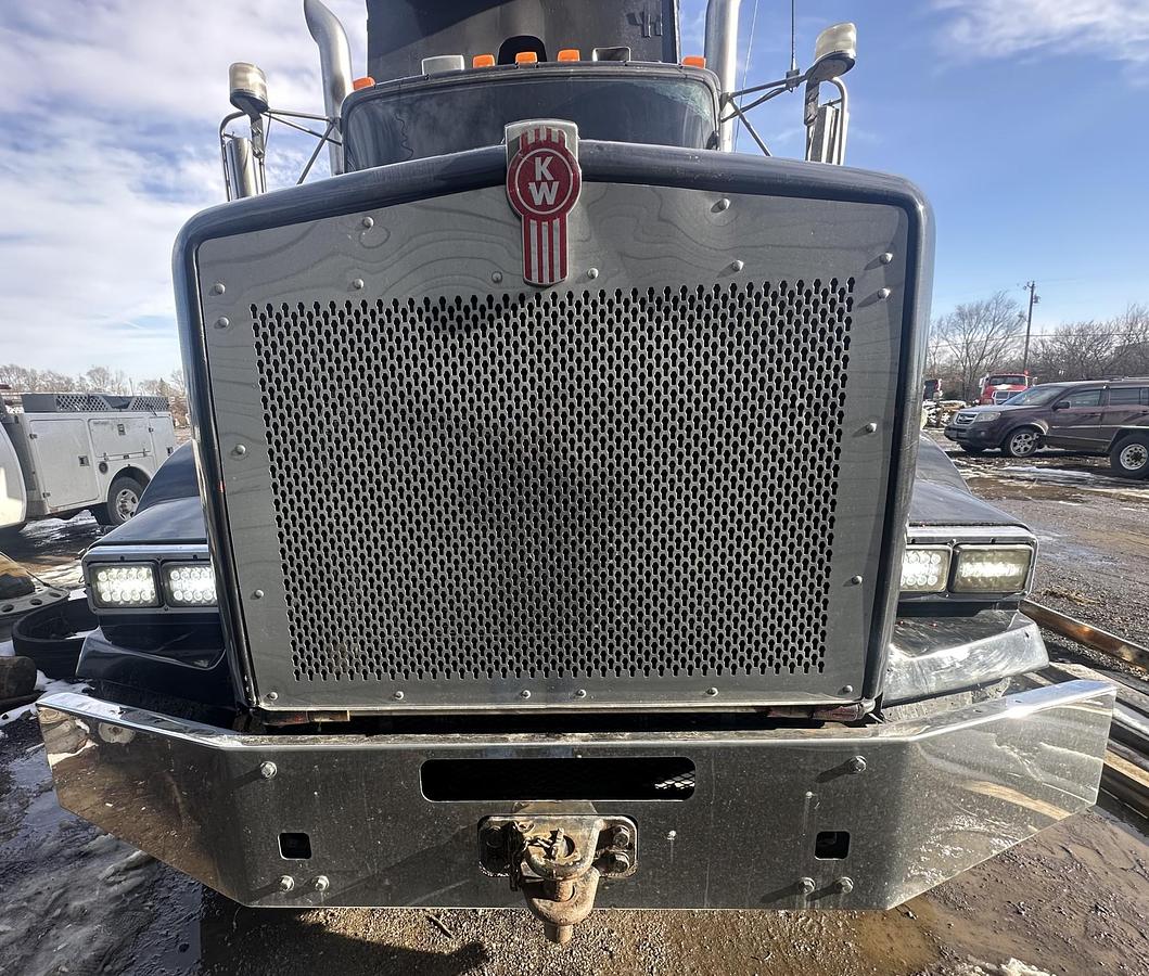 Used 2006 KENWORTH T800