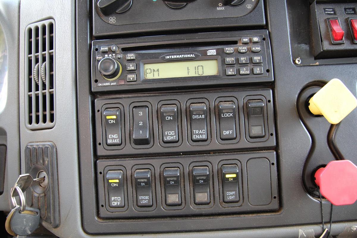 Used 2006 INTERNATIONAL DuraStar 4400