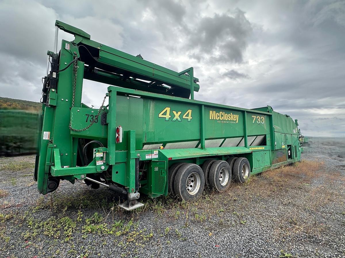 Used 2019 MCCLOSKEY 733RE