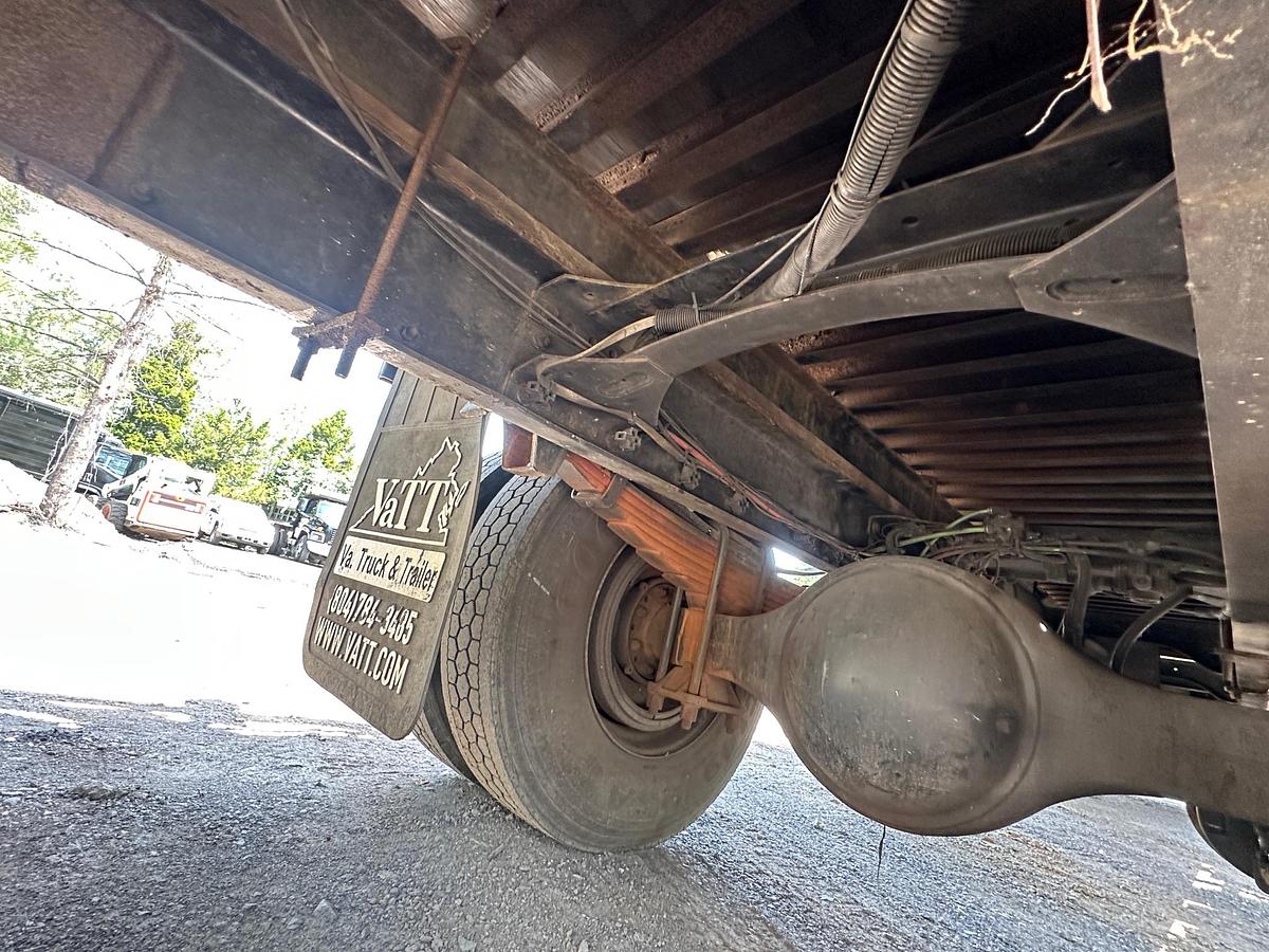 Used 2004 FREIGHTLINER M2 Attenuator Truck