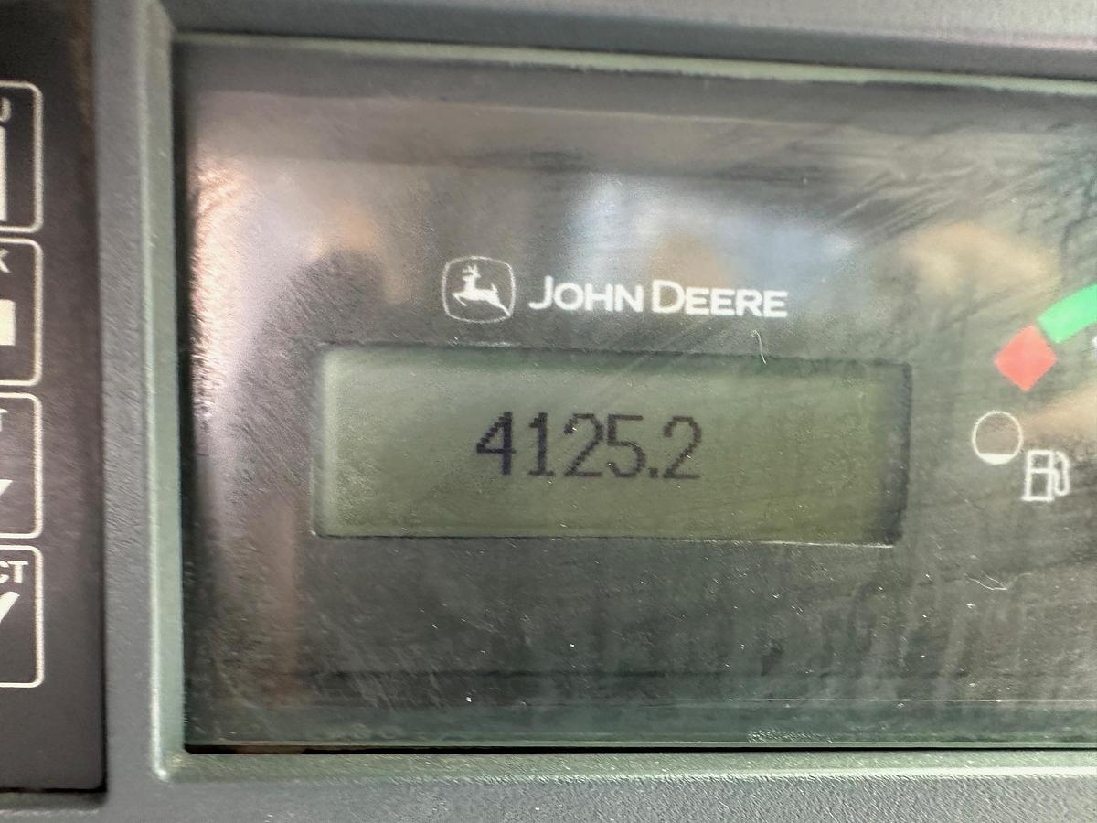 Used 2017 DEERE 332G