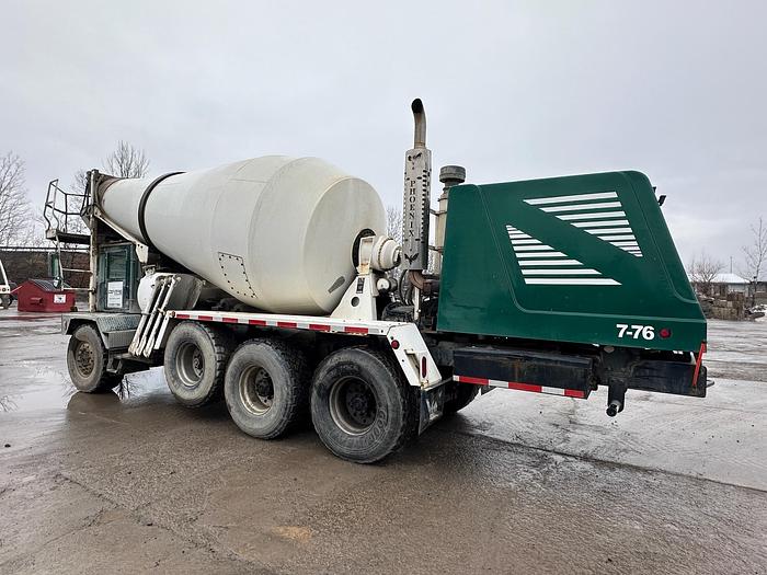 Used 2007 PHOENIX Front Discharge Mixer