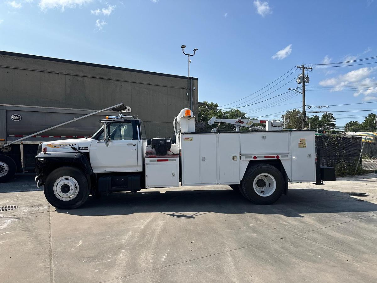 Used 1989 FORD F700