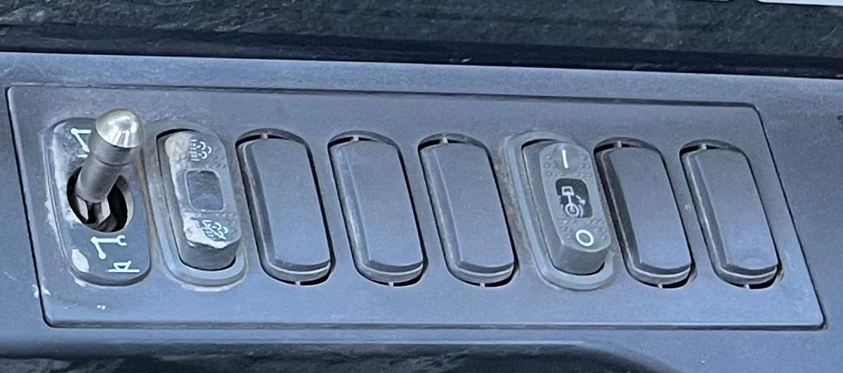 Used 2016 CATERPILLAR 336F L