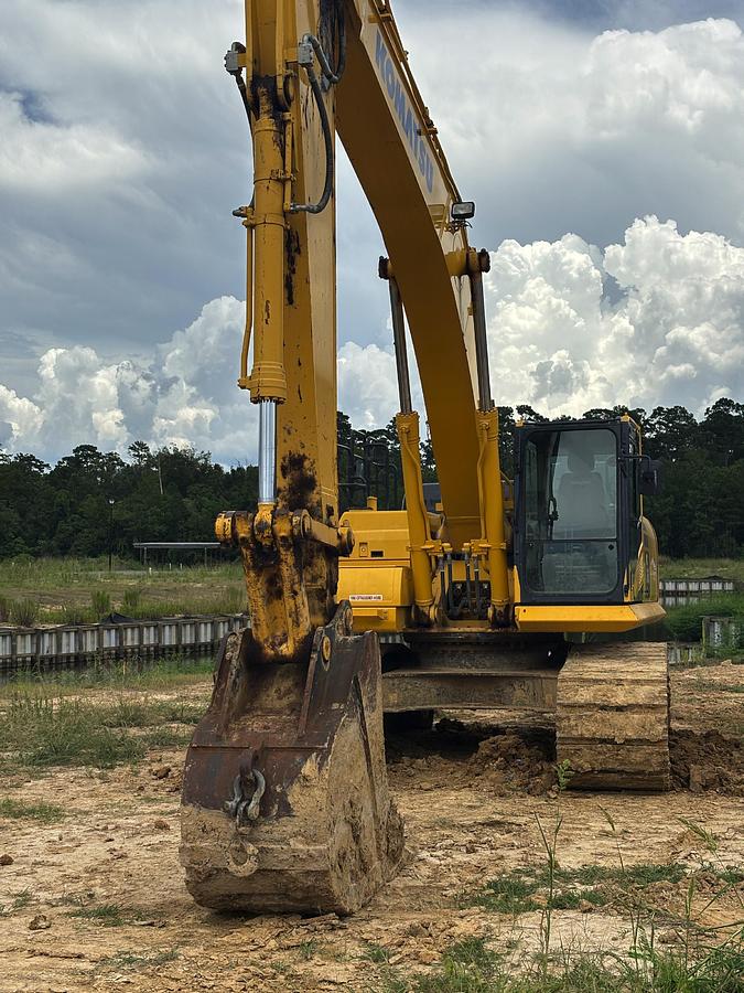 Used 2021 KOMATSU PC360LC-11