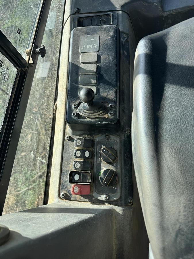 Used 2019 CATERPILLAR D6K2 XL