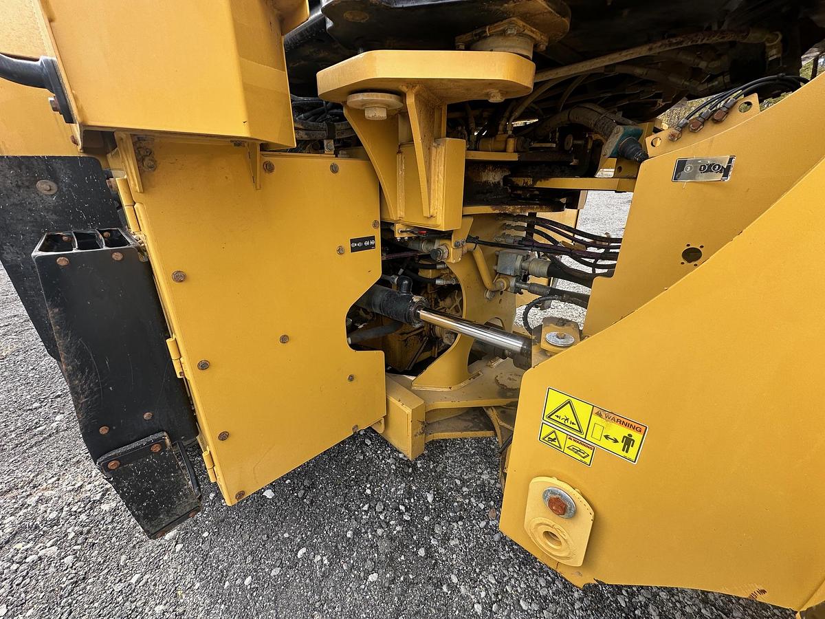 Used 2015 CATERPILLAR 962M