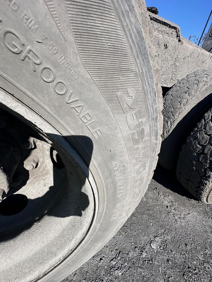 Used 2011 OTTAWA Yard Spotter