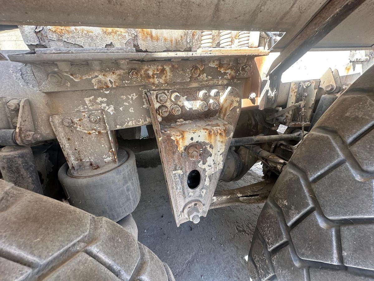 Used 2007 PHOENIX Front Discharge Mixer