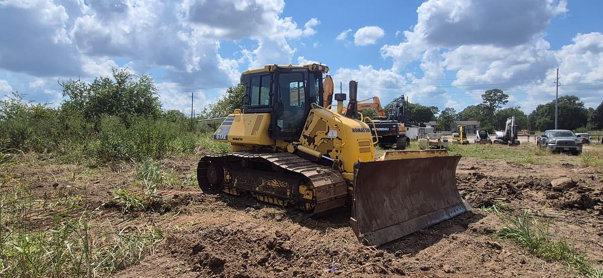 Used 2016 KOMATSU D61PX-24