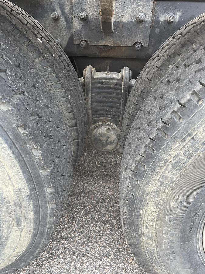 Used 2001 MACK RD688s Roll Off