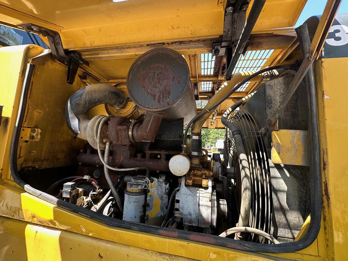 Used 1998 KOMATSU WA320