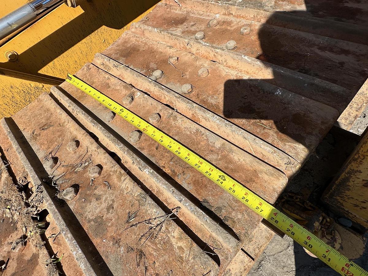 Used 2005 DEERE 650J LGP