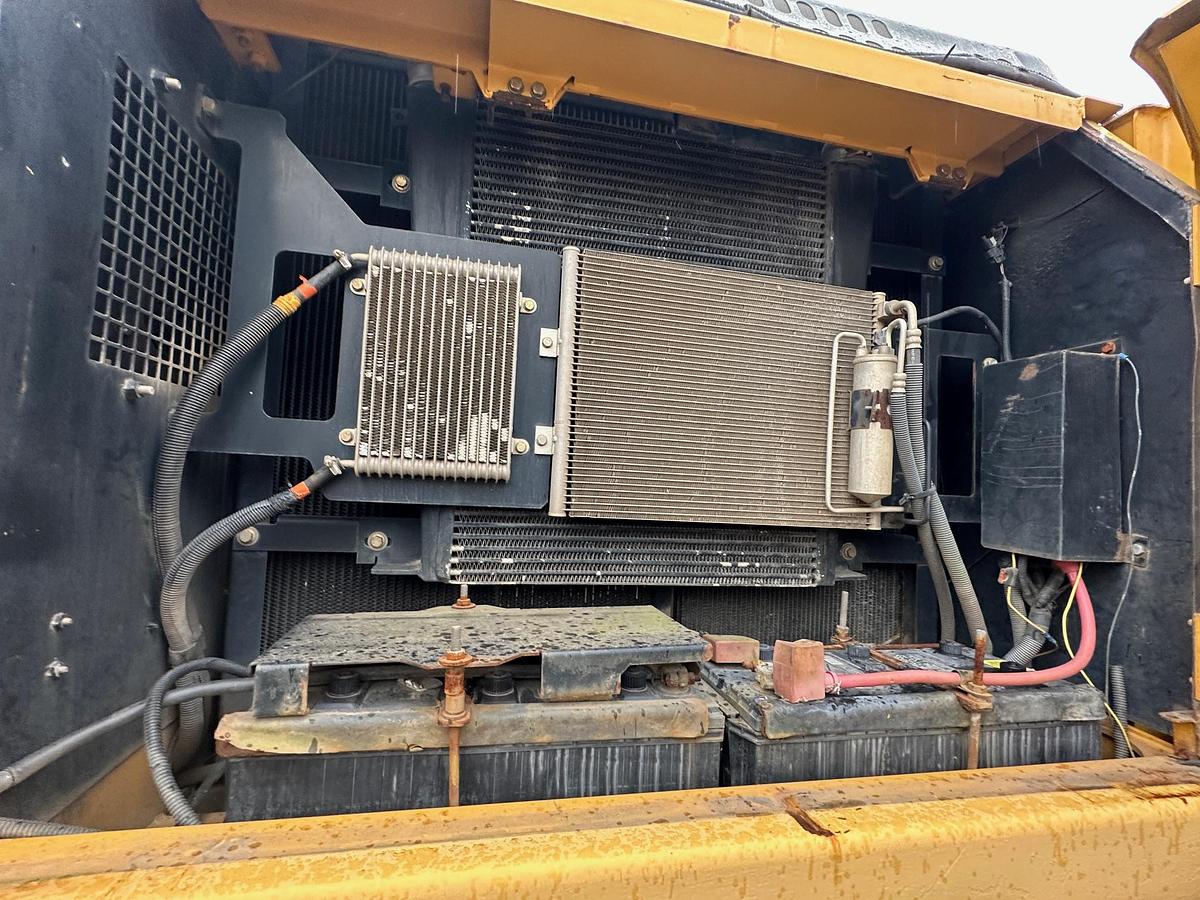 Used 2006 DEERE 350D LC