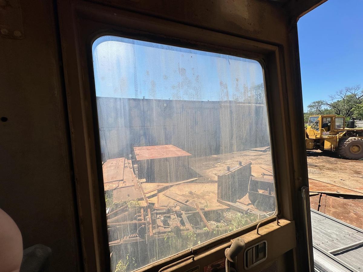 Used 1983 CATERPILLAR 245