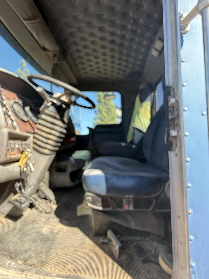 Used 2002 KENWORTH T800