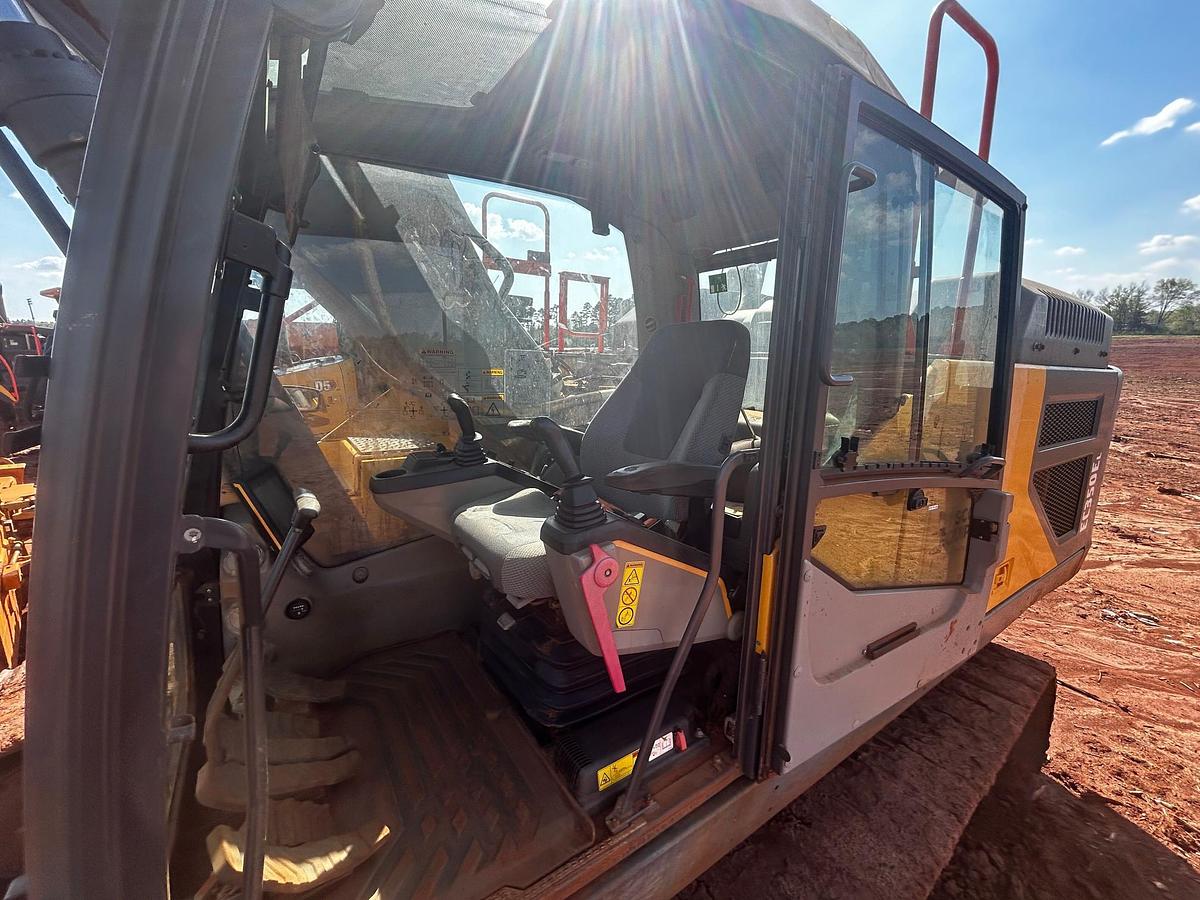 Used 2021 VOLVO EC350EL