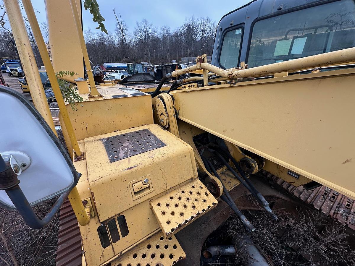 Used 2005 DEERE 330C LC