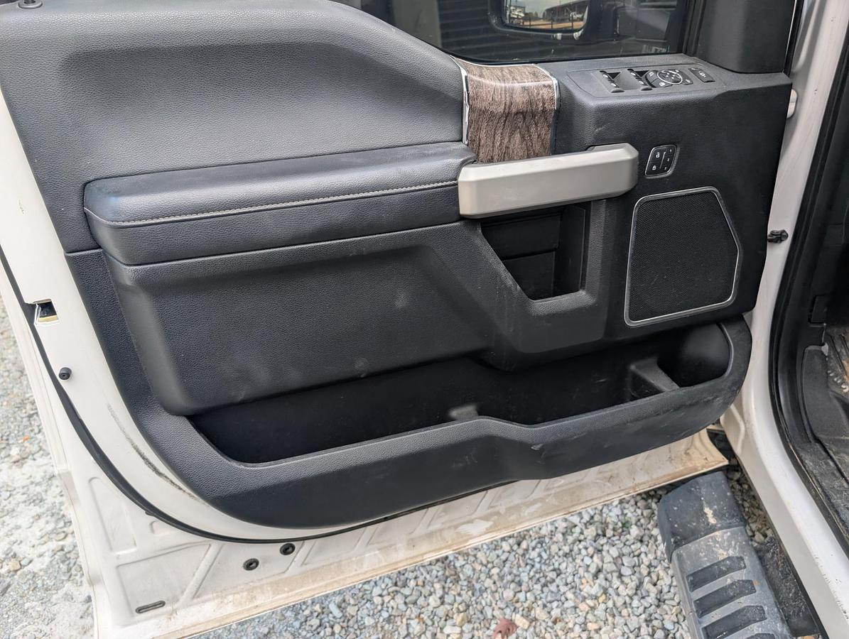 Used 2017 FORD F250 Lariat