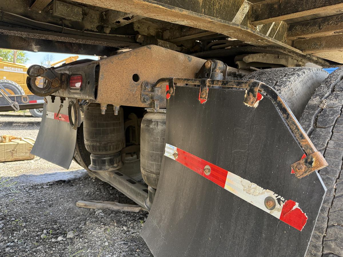 Used 2007 VOLVO VNM64T200