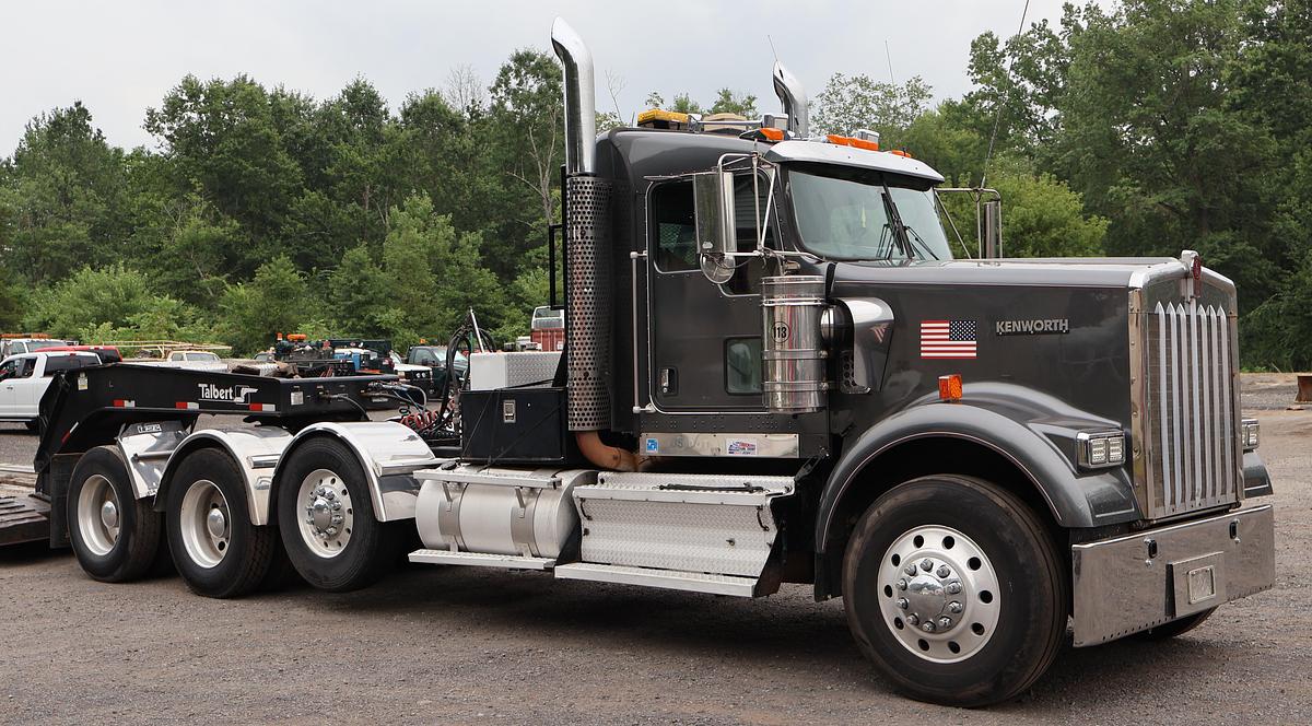 Used 2008 KENWORTH W900