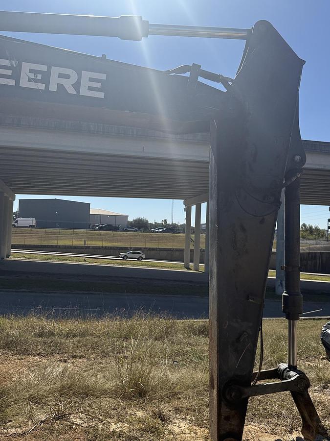 Used 2017 DEERE 210G LC