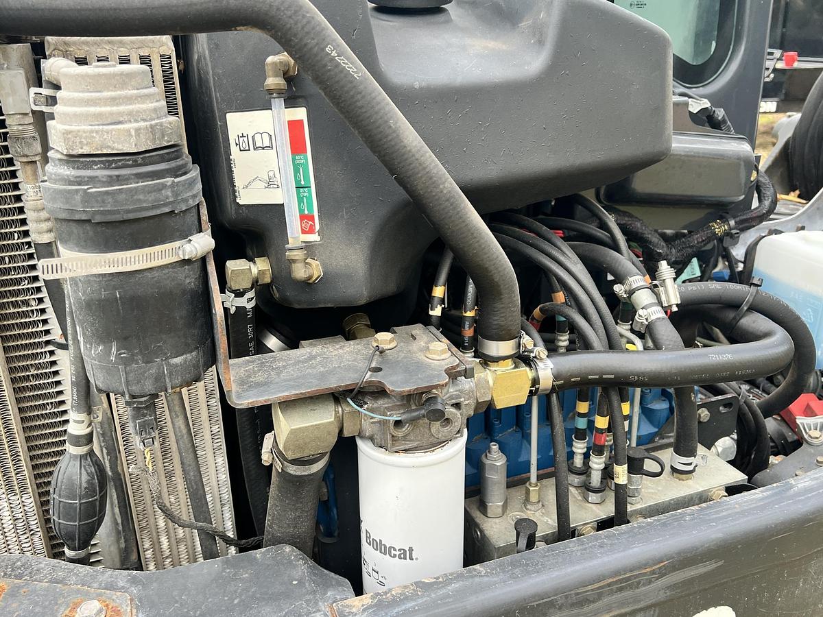 Used 2015 BOBCAT e42