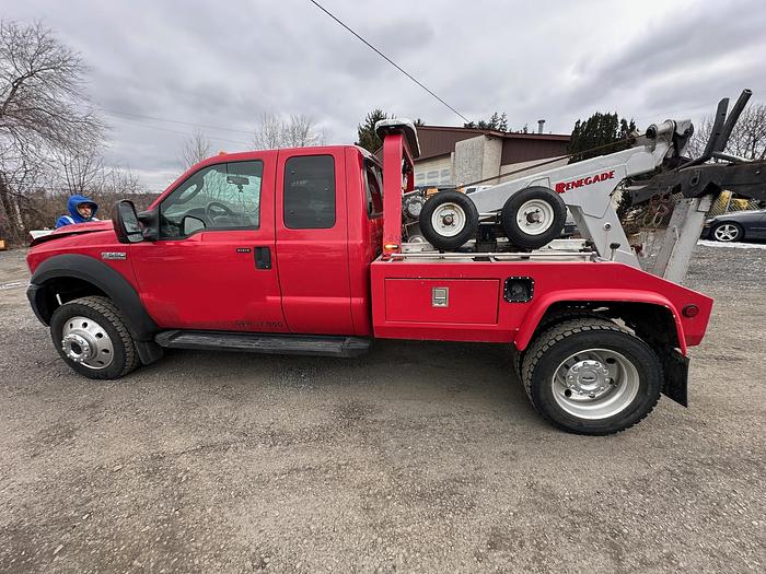 Used 2006 FORD F550 Lariat Wrecker