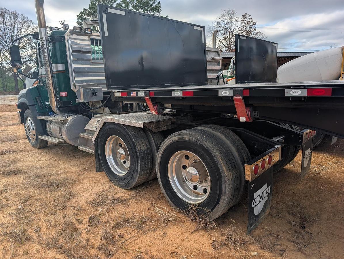 Used 2016 CATERPILLAR CT660S